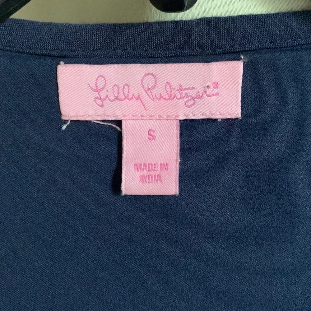Lilly Pulitzer, dark blue and gold dress, size small. Flowy. Like new! - Picture 6 of 8